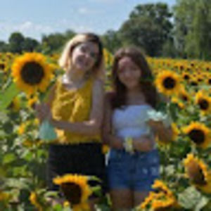 Meet your Posher, Julia